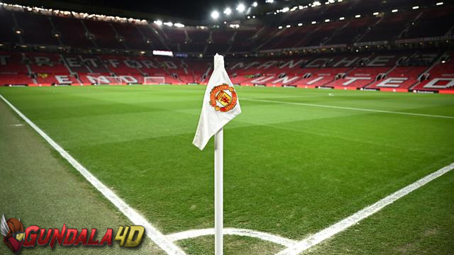 Kisah Ajib Yusuf Oak Menjadi Mualaf: Menemukan Alquran di Markas MU Old Trafford