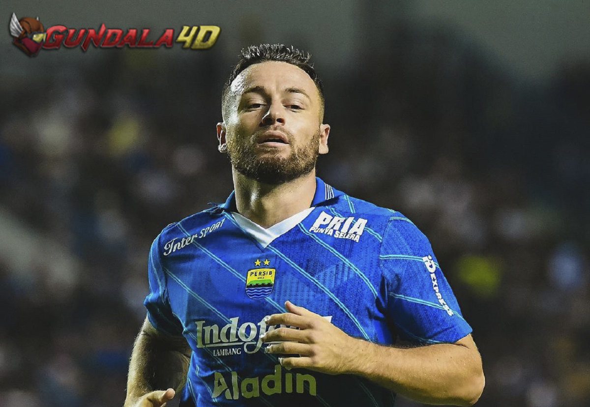 Marc Klok Akui Bojan Hodak Bawa Perubahan di Persib Bandung