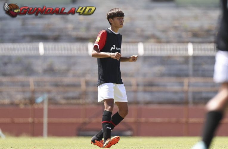 Bima Sakti Jatuh Hati dengan Performa Putra Darius Sinathrya di Timnas Indonesia U-17