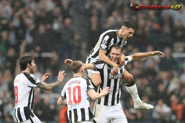 Libas PSG Tanpa Ampun, Eddie Howe Tak Mau Takabur: Newcastle Harus Tetap Membumi