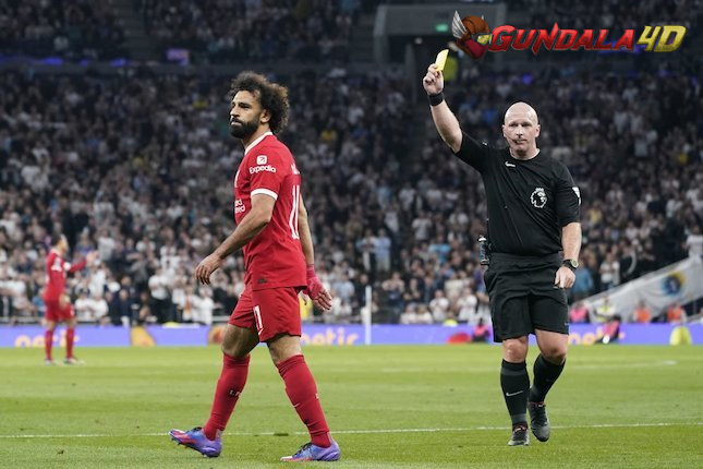 Sepanjang Laga Tottenham vs Liverpool , Wasit Simon Hooper Ternyata Tidak Tahu Masalah Blunder VAR