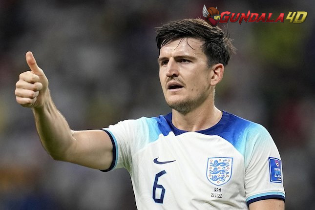 Diterpa Badai Cemoohan, Harry Maguire Dapat Wejangan Khusus dari David Beckham