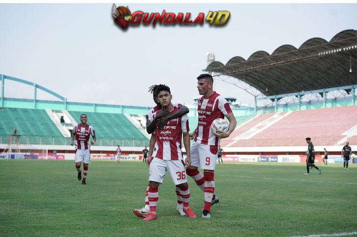 Persis Solo resmi melepas satu striker asingnya, Fernando Rodriguez usai laga melawan PSS Sleman di Stadion Maguwoharjo, Sleman