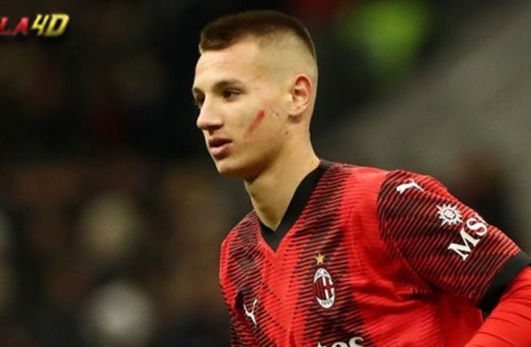 Baru Debut di AC Milan, Bocah Ajaib 15 Tahun Sudah Jadi Rebutan 3 Raksasa Liga Inggris