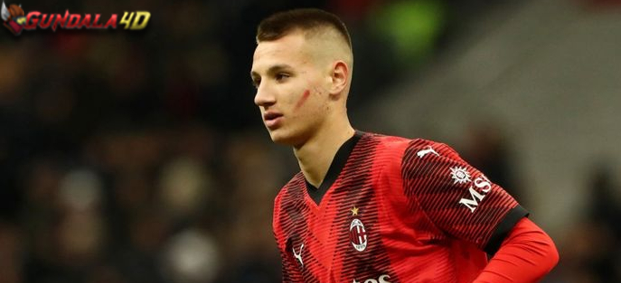 Baru Debut di AC Milan, Bocah Ajaib 15 Tahun Sudah Jadi Rebutan 3 Raksasa Liga Inggris