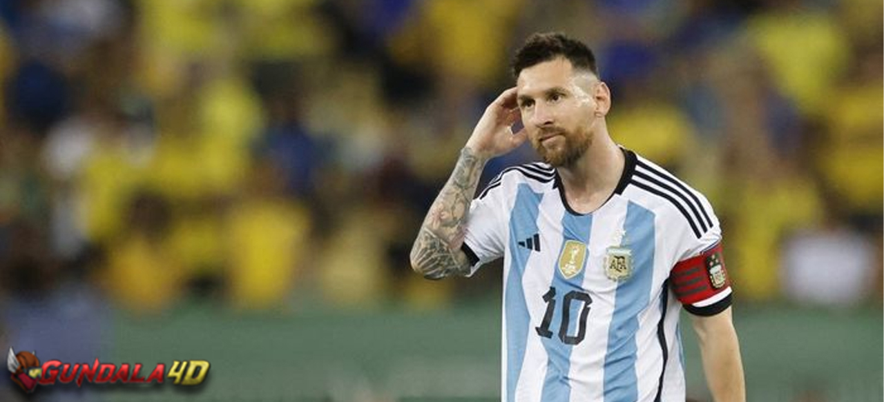 Cara Messi Menghalau Selebrasi Songong dari Juniornya di Argentina