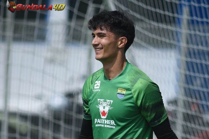 Bongkar Unek-unek, Curhatan Kiper Persib Kevin Ray Mendoza setelah Kebobolan Dua Gol pada Laga Debutnya