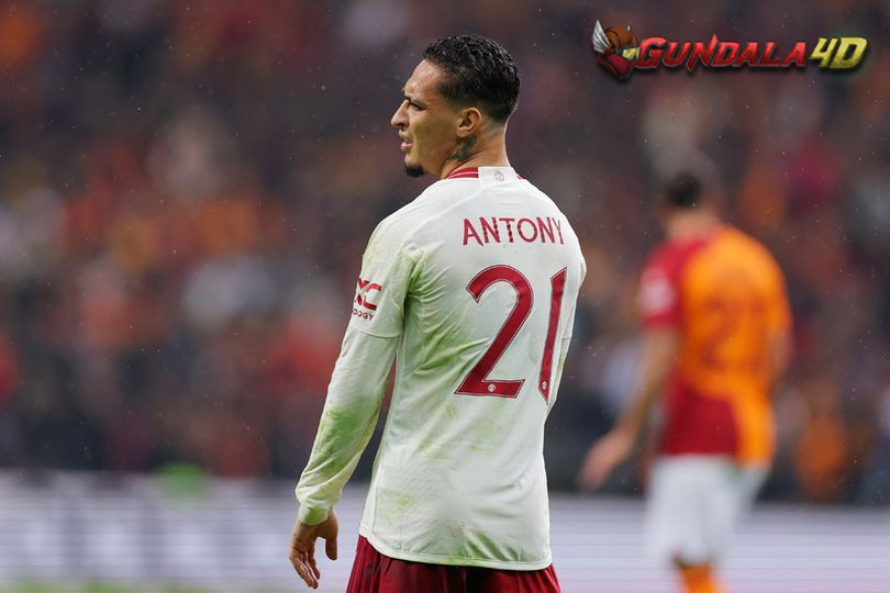 Performa Medioker, Manchester United Diminta Jual Antony