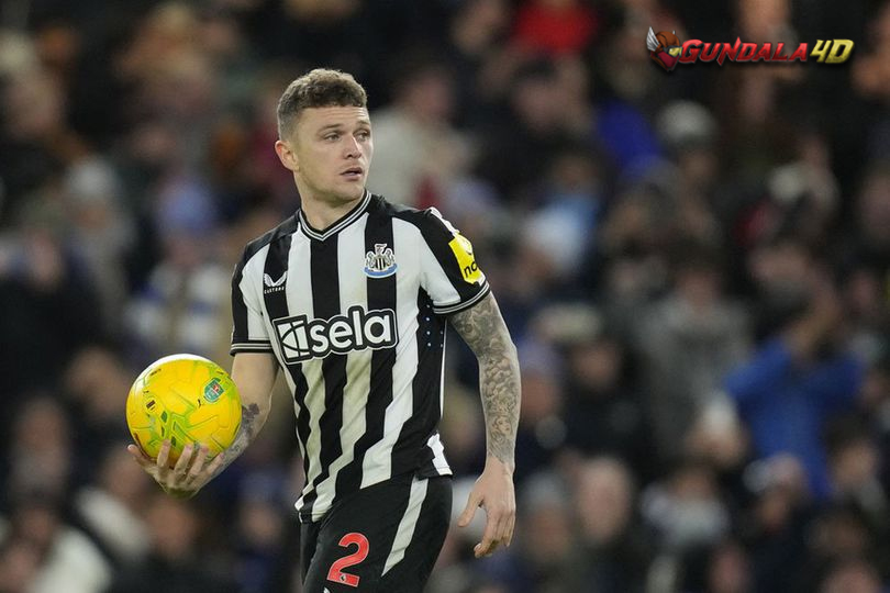 Tahan Iman, Kieran Trippier Tolak Tawaran Bayern Munchen Demi Bertahan di Newcastle