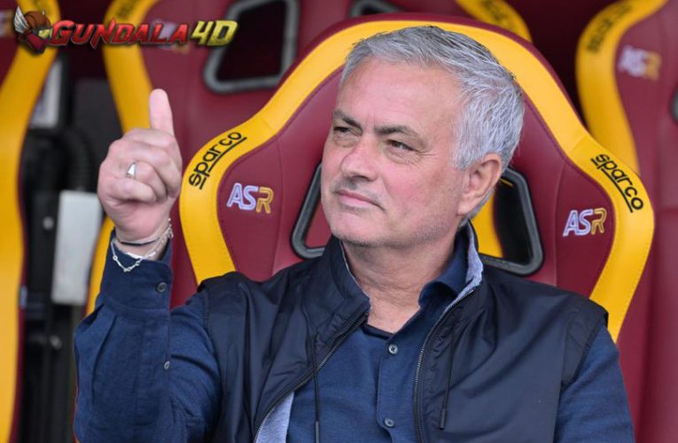 Jose Mourinho, GOAT yang Meski Sering Dipecat tapi Bisa Bikin Fans Senang & Emosional