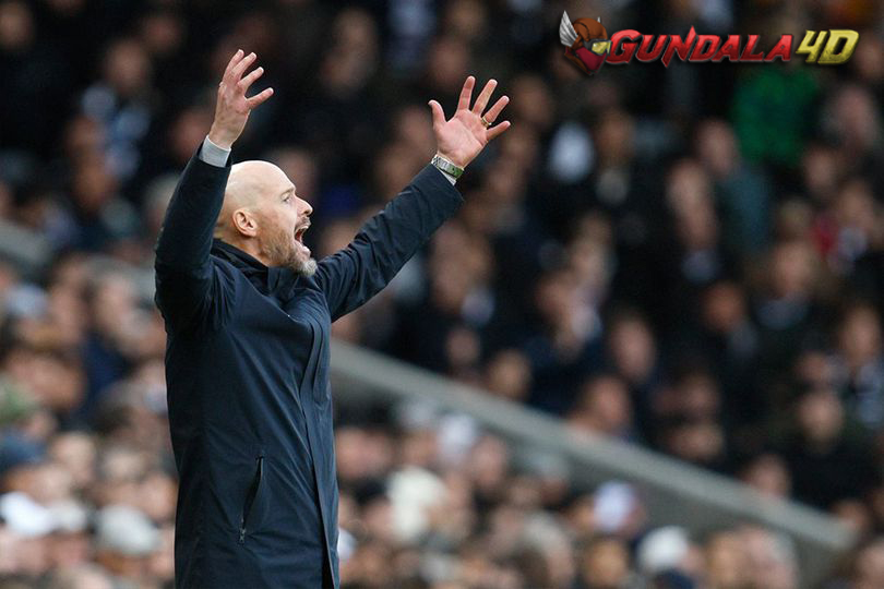 Menang Susah Payah Lawan Luton, Erik Ten Hag Soroti Finishing Duo Bintang MU