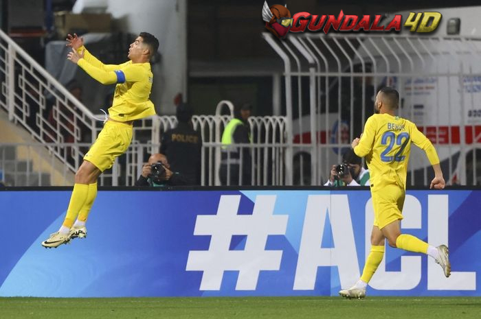 Cristiano Ronaldo terus mempertajam rekor gol pribadinya bersama Al Nassr dan membantu klub merapat ke puncak klasemen.