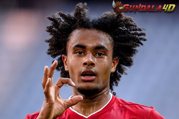 Bujet AC Milan untuk membeli striker baru dikabarkan cekak alias mepet. I Rossoneri diragukan bisa mengamankan Joshua Zirkzee.