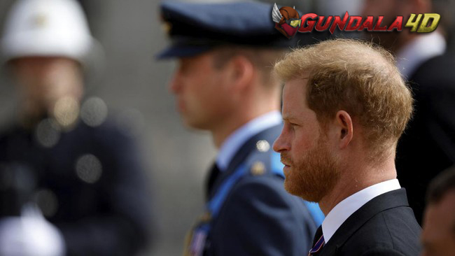 Harry Tak Akan Temui William Meski Jenguk Charles di Inggris