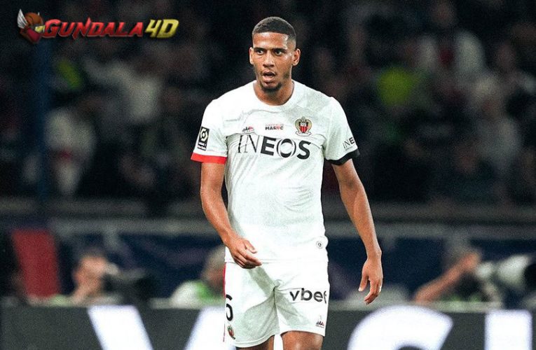 MU Kebakaran Jenggot, Jean-Clair Todibo Buka Opsi CLBK dengan Barcelona