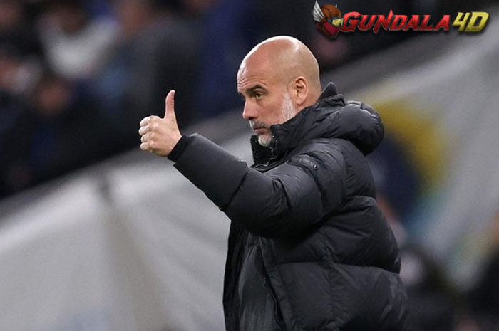 Bos Baru MU Bertekad Jatuhkan Man City, Guardiola Tanggapi Santai