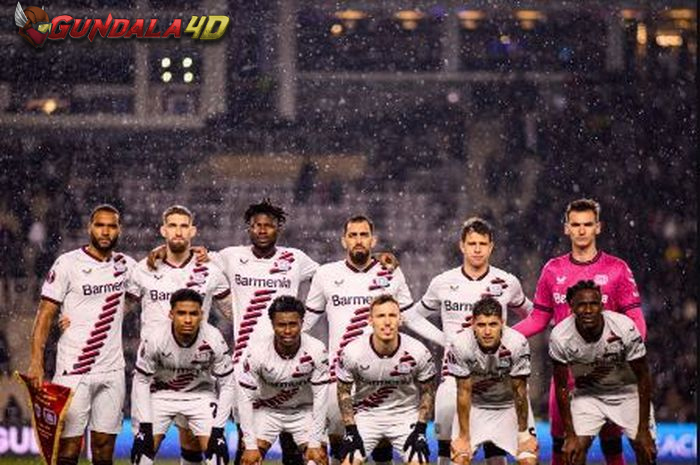 Liverpool memetik kemenangan besar atas Sparta Praha pada leg pertama babak 16 besar Liga Europa sedangkan Bayer Leverkusen nyaris menelan