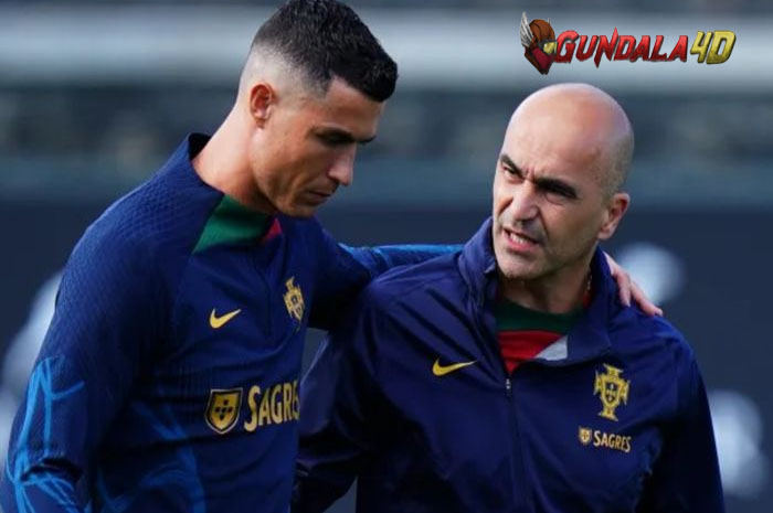Cristiano Ronaldo adalah sosok pemain yang istimewa bagi pelatih Timnas Portugal, Roberto Martinez, sehingga ia dibuatnya terpana