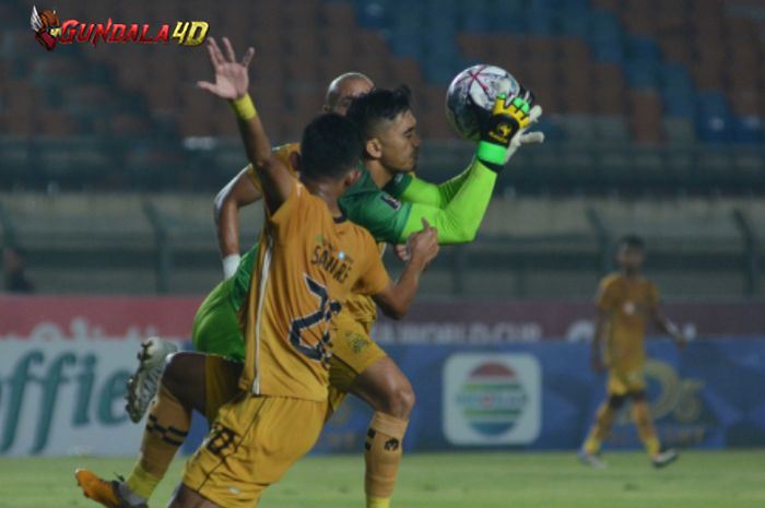 Usai Berpisah, Kiper Ini Langsung Move On dari Persib