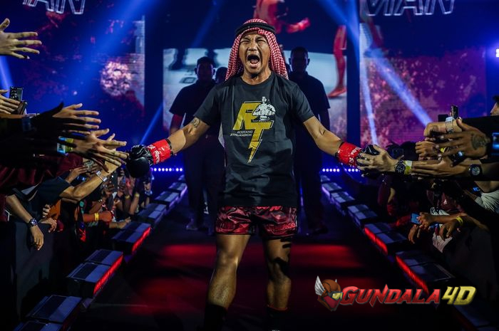 Raja Muay Thai ONE Championship, Rodtang Jitmuangnon, baru saja berulang tahun pada hari Selasa ini (23/7/2024)